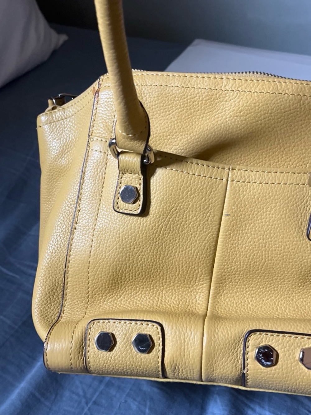 Hand bag